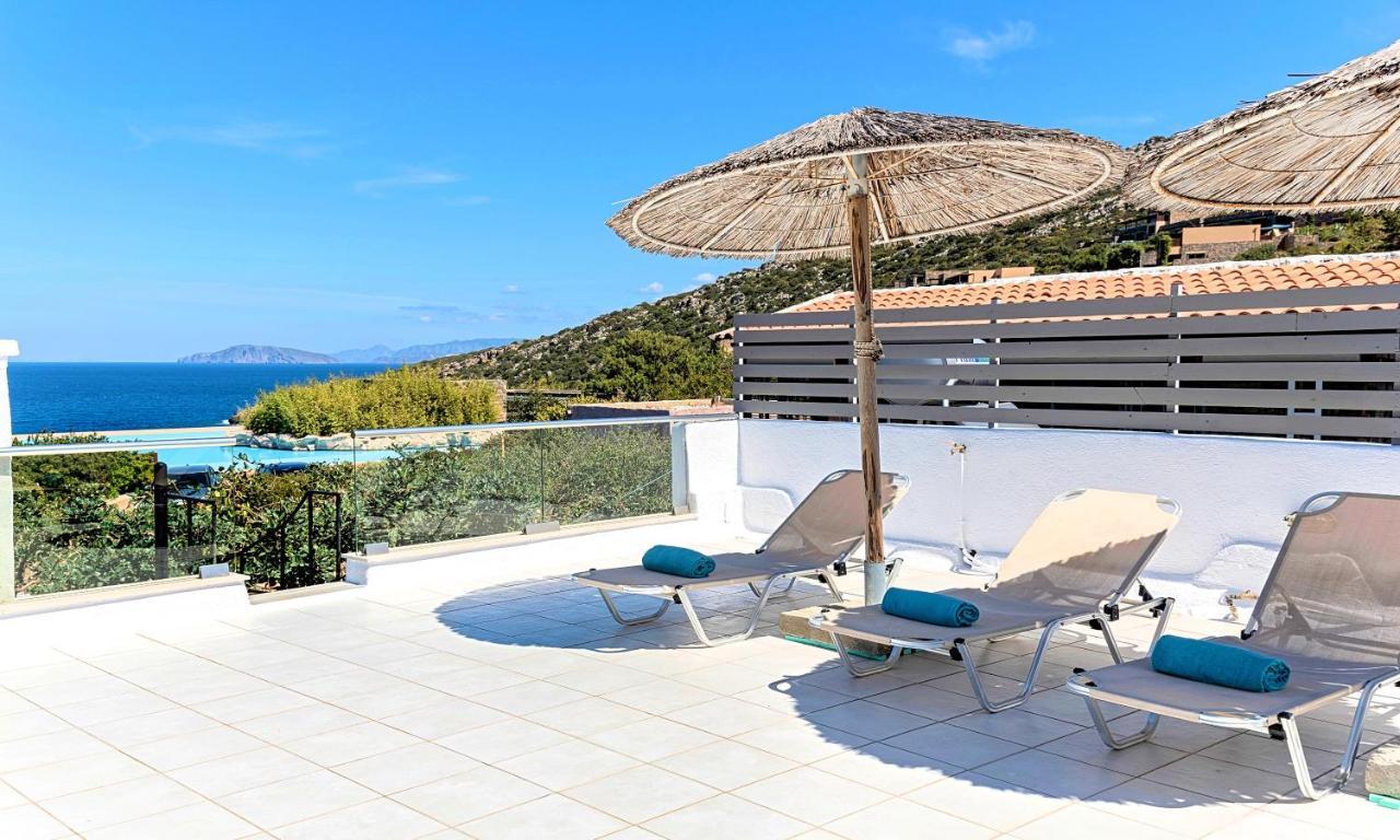 Vilă Cretan Heated Pool *